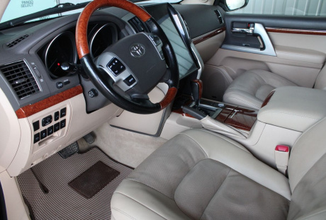 Toyota Land Cruiser 200 2012 года с пробегом 237 924 км, фото 14