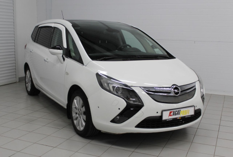 Opel Zafira 2013 года с пробегом 178 781 км, фото 5