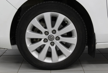 Opel Zafira 2013 года с пробегом 178 781 км, фото 14