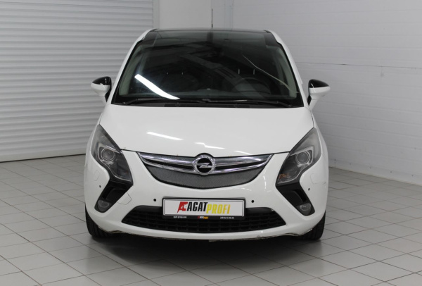 Opel Zafira 2013 года с пробегом 178 781 км, фото 2