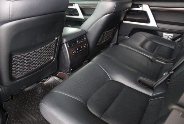 Toyota Land Cruiser 200 2015 года с пробегом 331 311 км, фото 17