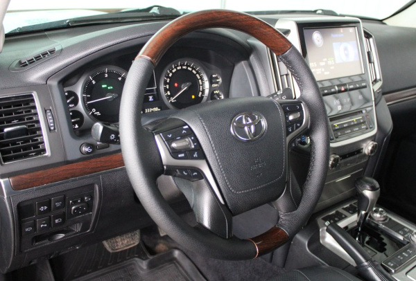 Toyota Land Cruiser 200 2015 года с пробегом 331 311 км, фото 19
