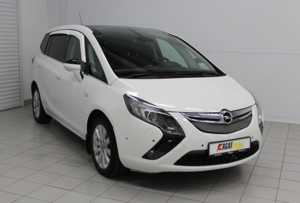 Opel Zafira 2013 года с пробегом 178 781 км, фото 5