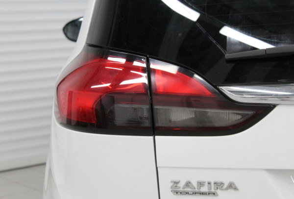 Opel Zafira 2013 года с пробегом 178 781 км, фото 10